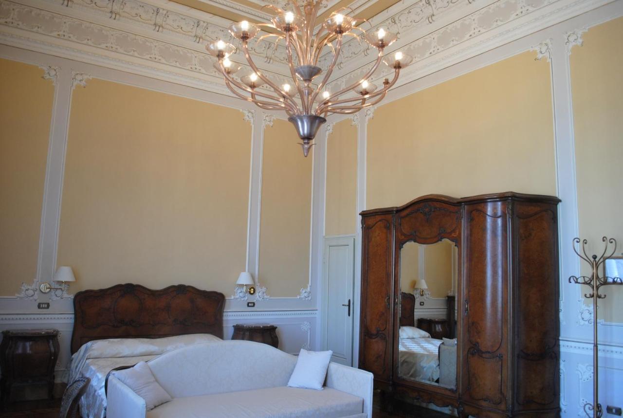 Villa Tina Hotel Viareggio Kültér fotó
