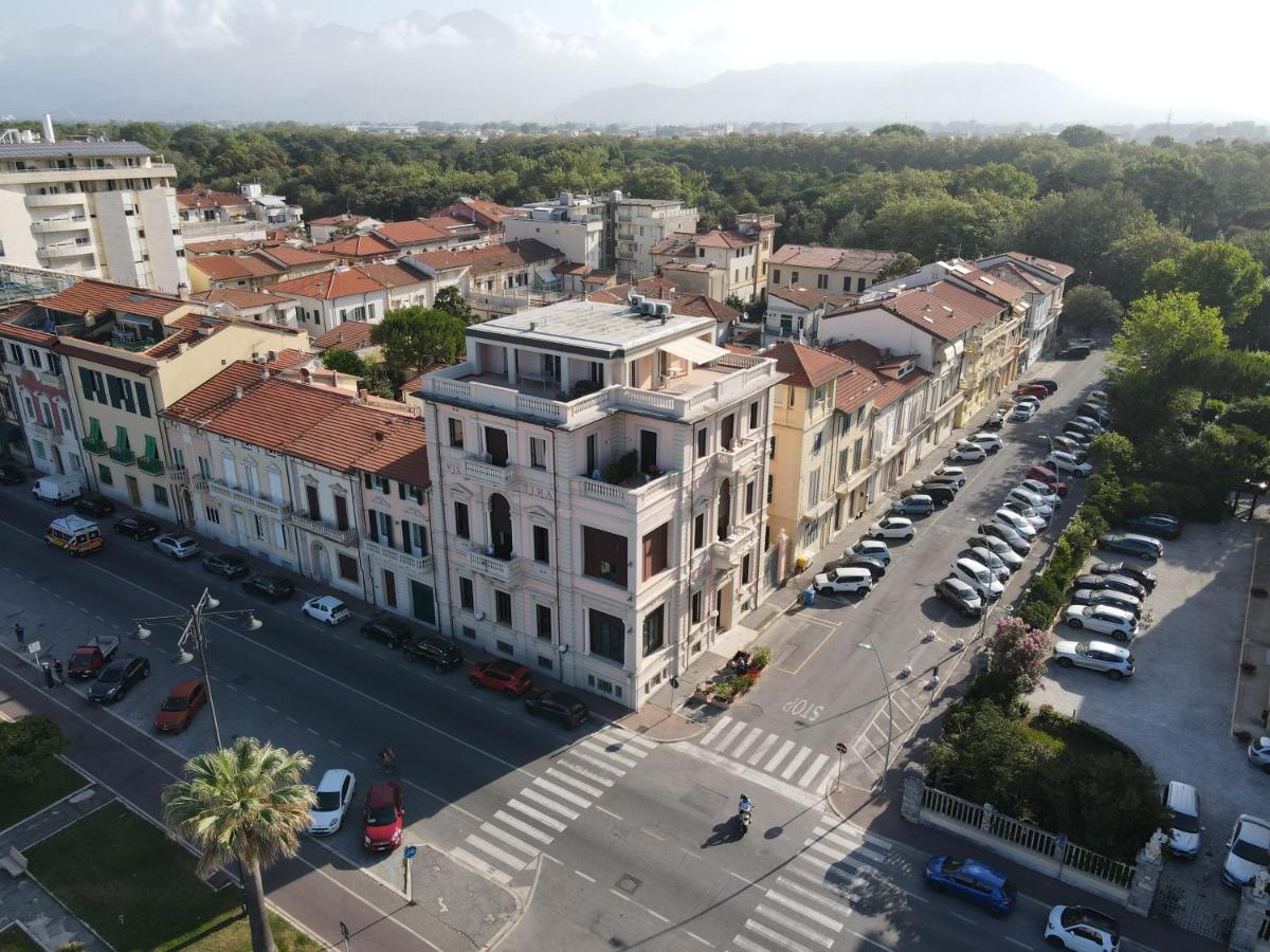 Villa Tina Hotel Viareggio Kültér fotó